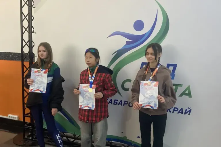 Конькобежцы из ЕАО завоевали две медали в шорт-треке в Хабаровске